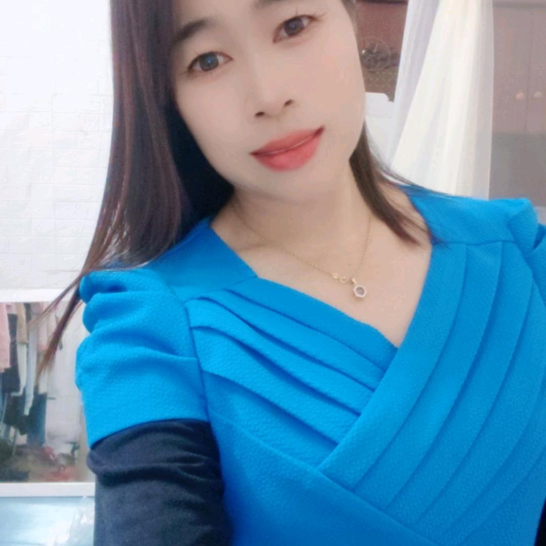 宁明微笑