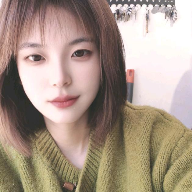 男女服饰恼里商业街橱窗有好物