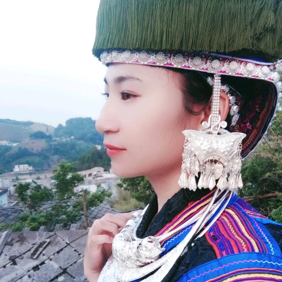 贵州苗苗