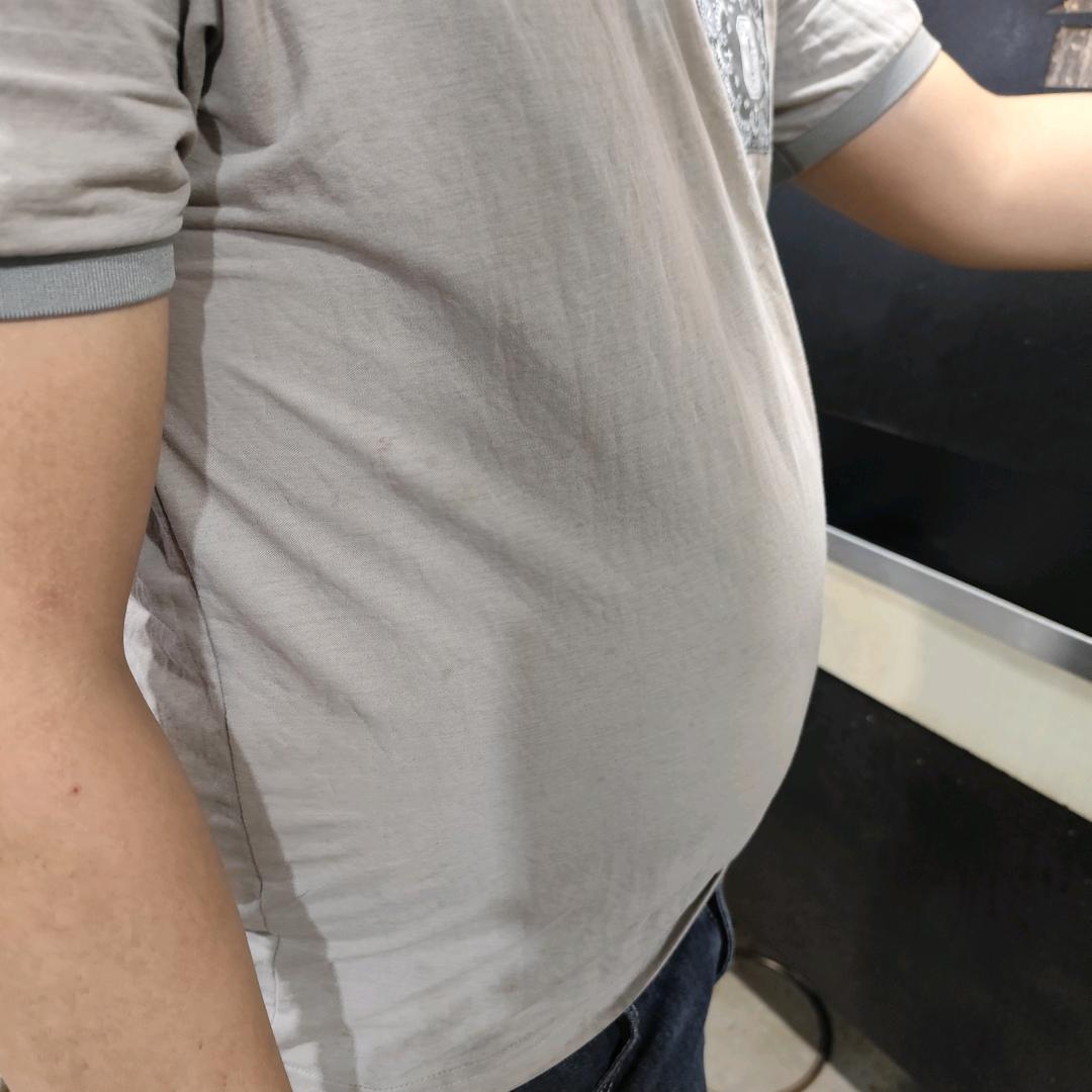 数绵羊也睡不着的小胖哥