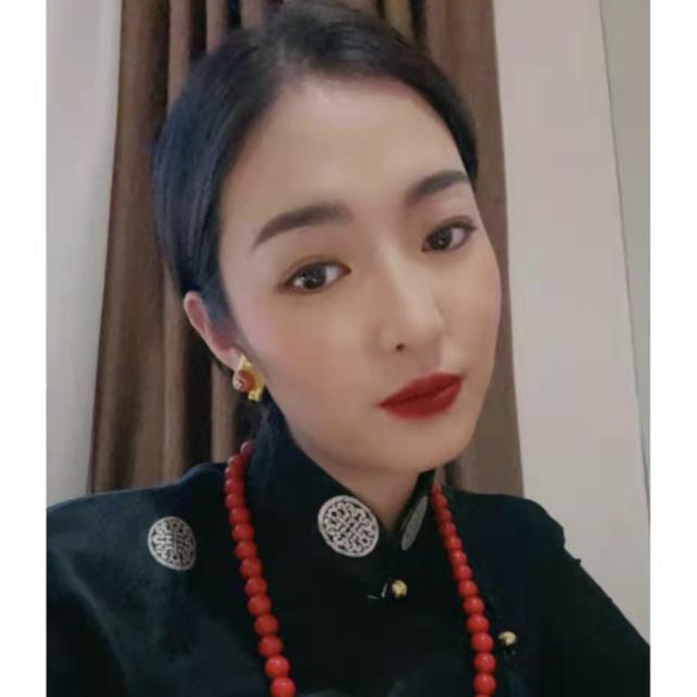 果洛 艺人梅朵💐