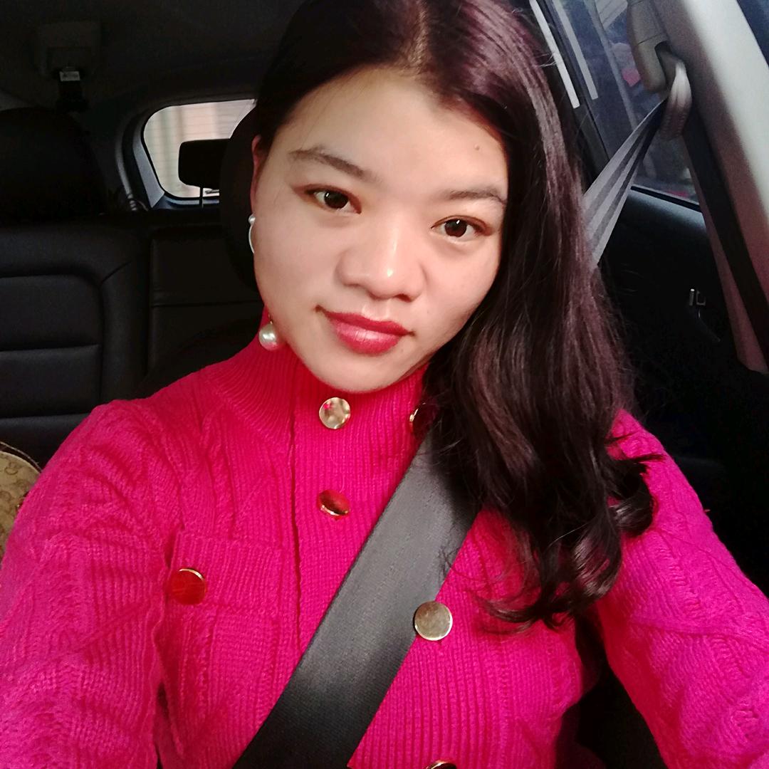 小学毕业，老板娘