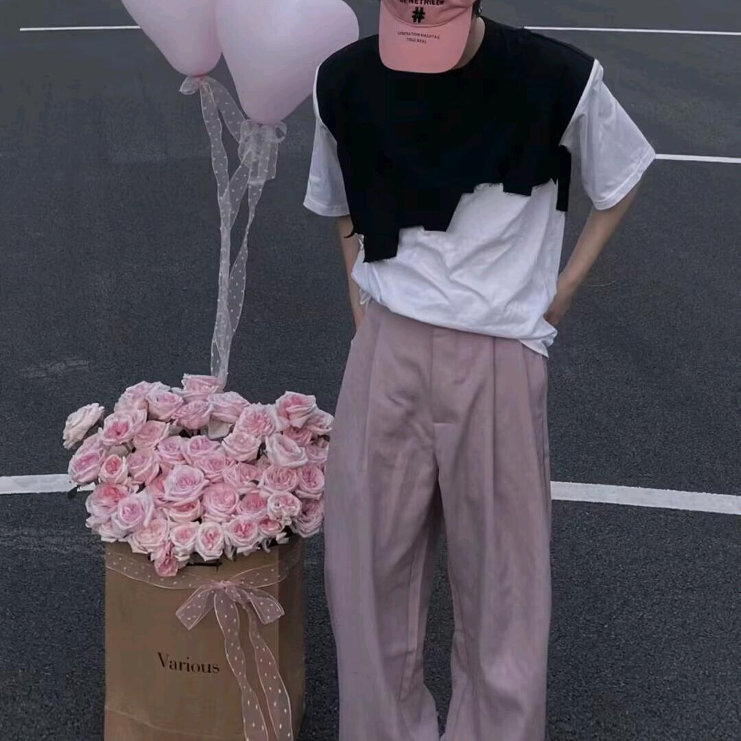 Y   H