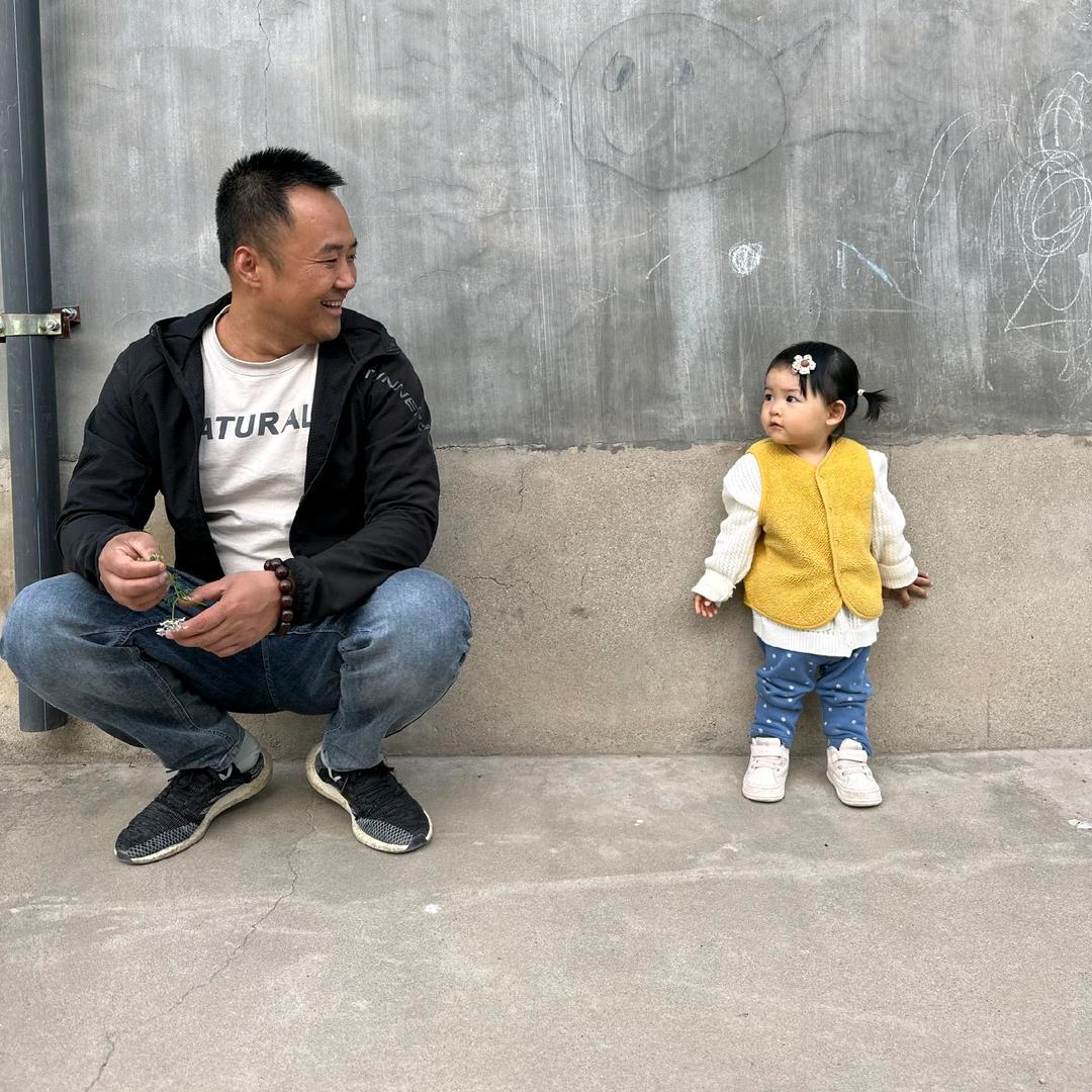 阎良家具贴膜妙师傅