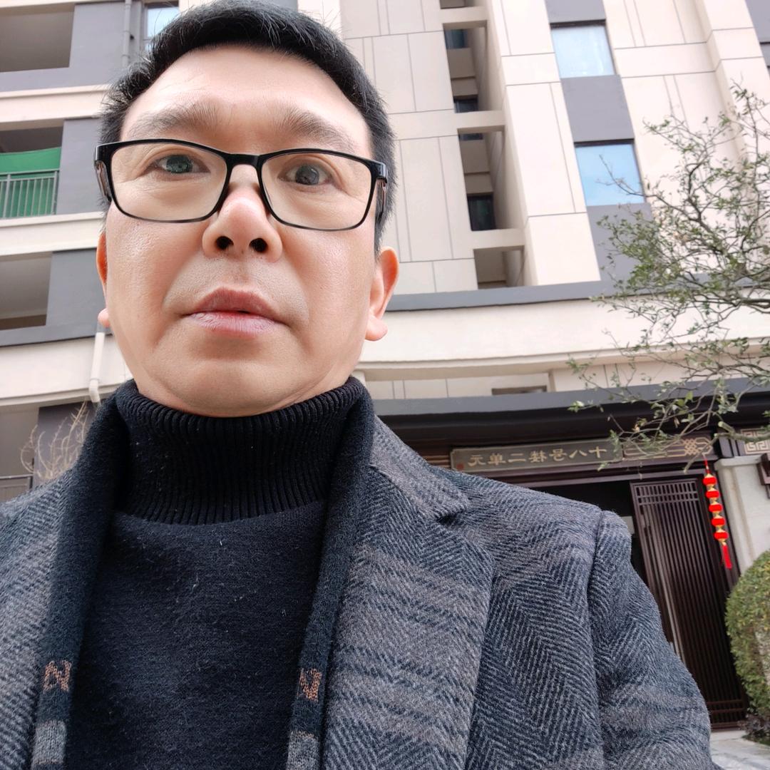 谢小华
