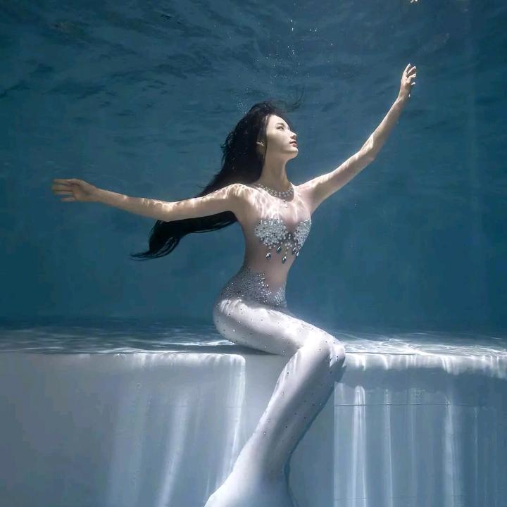 呆🌝🐳᭄宝