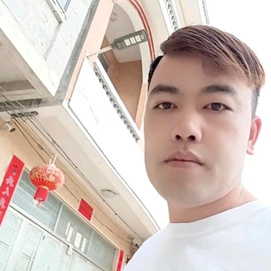 亲亲一口
