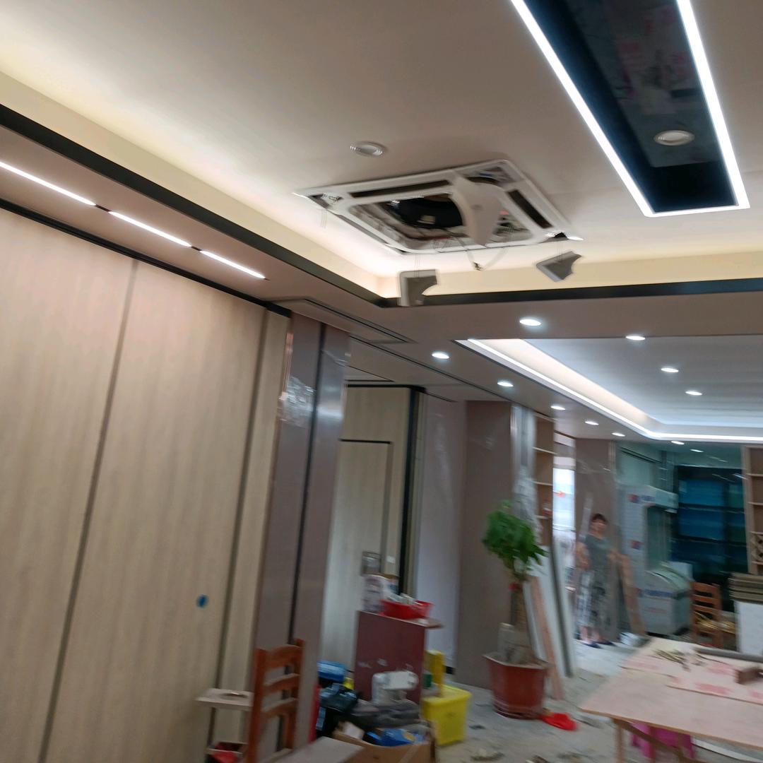 相逢何必成相识