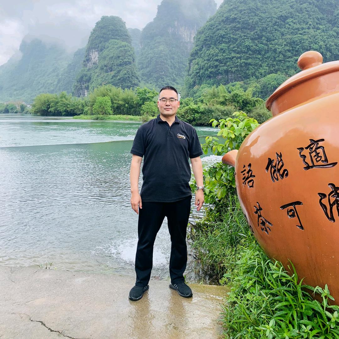 六哥聊房