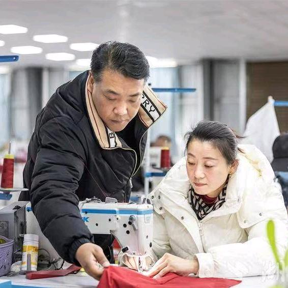 红桥服饰，董姐