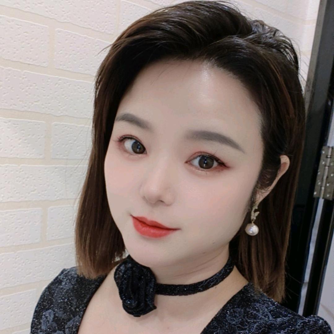 罗浮广场敢动连锁男装晓晓