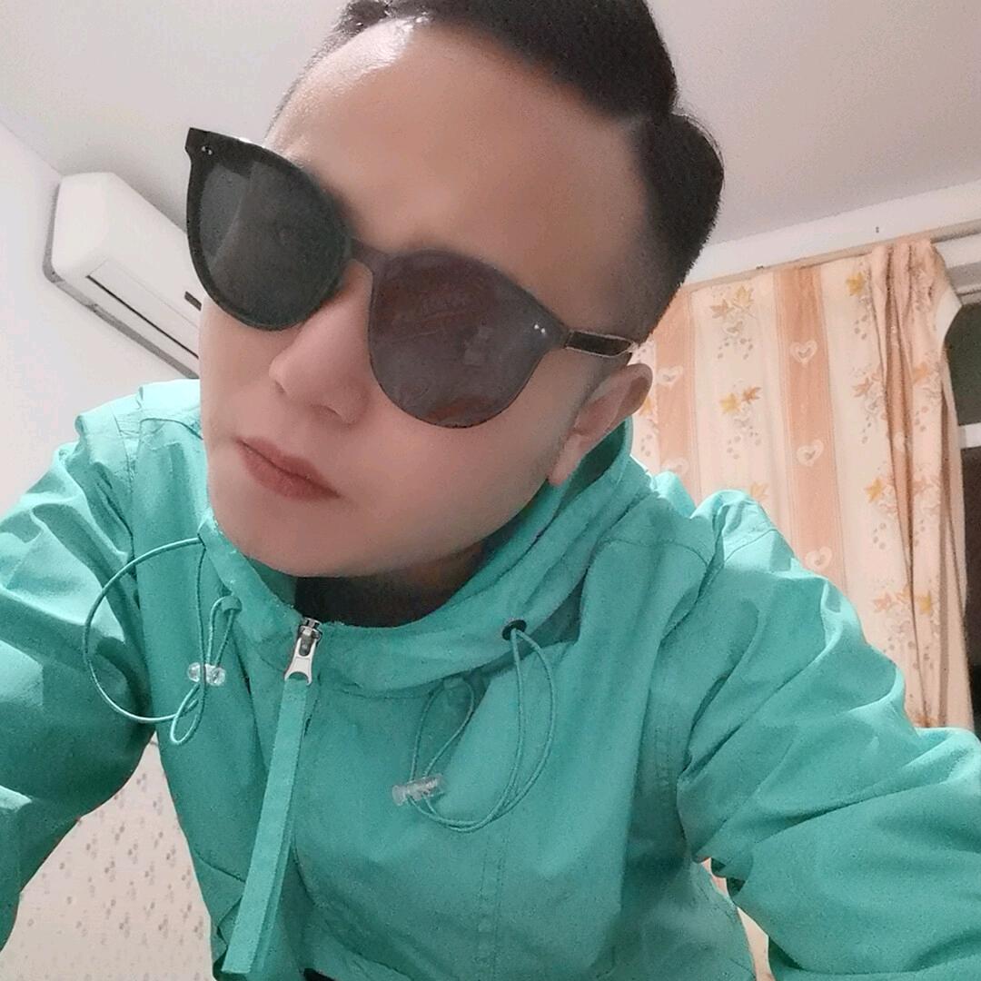 差颗米就是帅哥