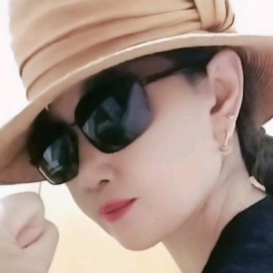黄石静美