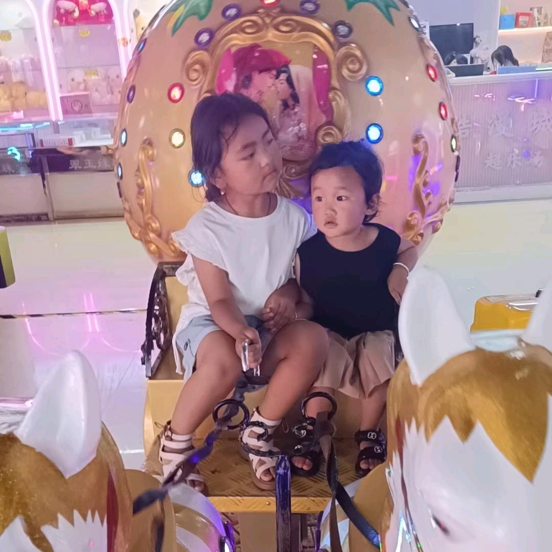 大宝杨梓若