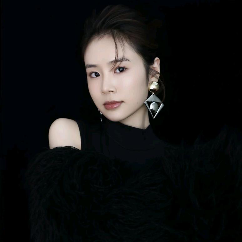 萌姐定制女装一穿搭分享