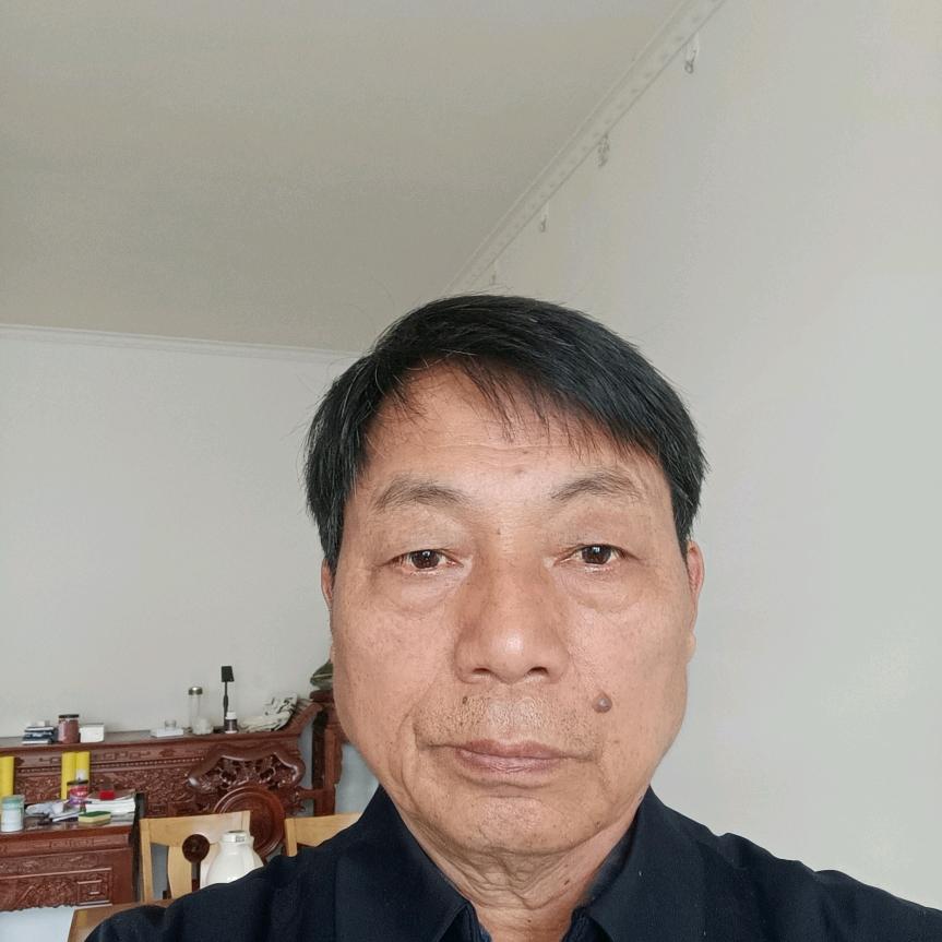 张立昌齐鲁书画家协会第五届会长。大草书法
