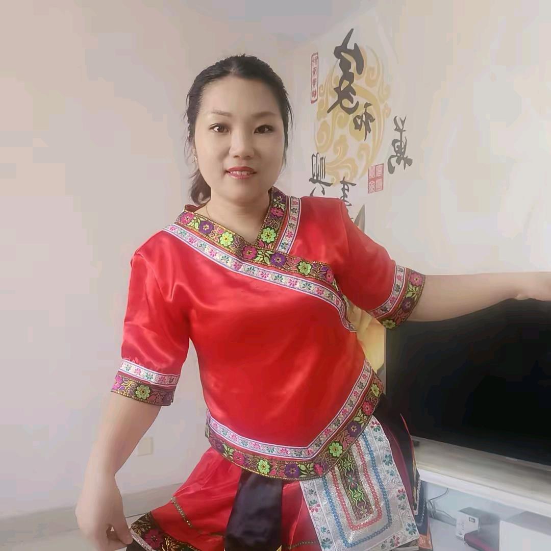 娜娜广场舞