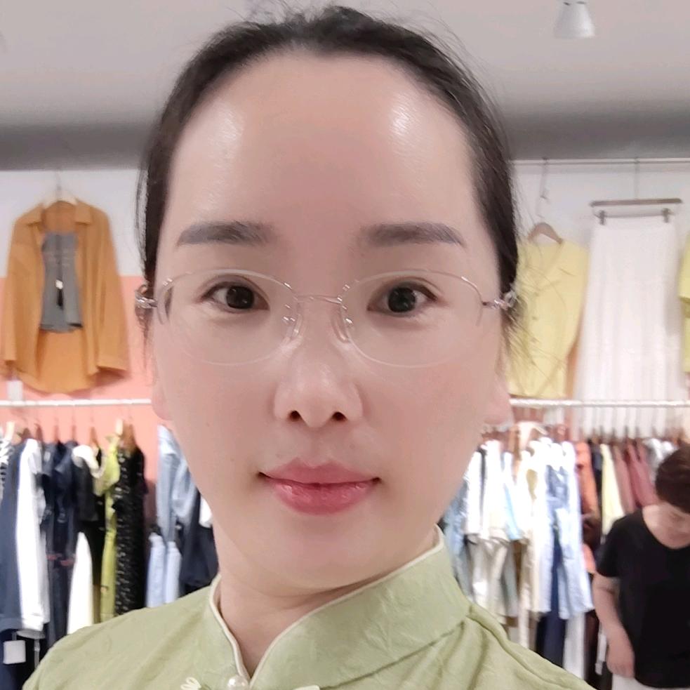 小艺呀（全职宝妈）