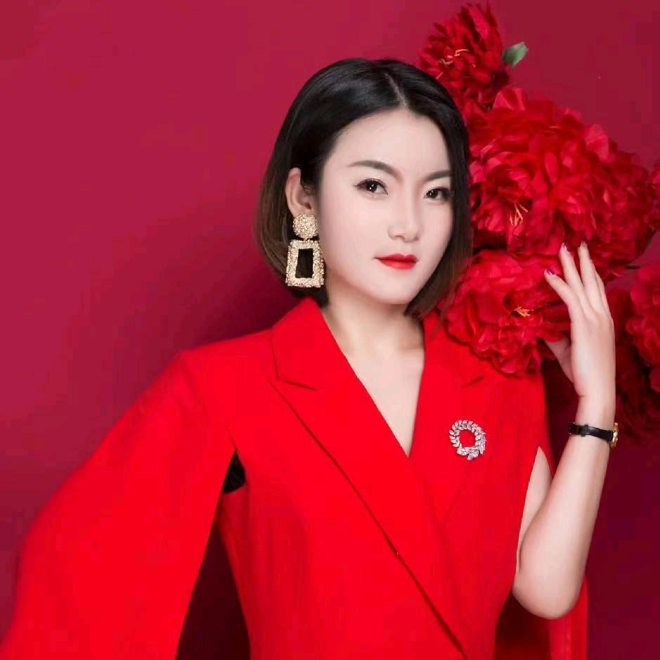 骐羽坊阁美容馆官方号