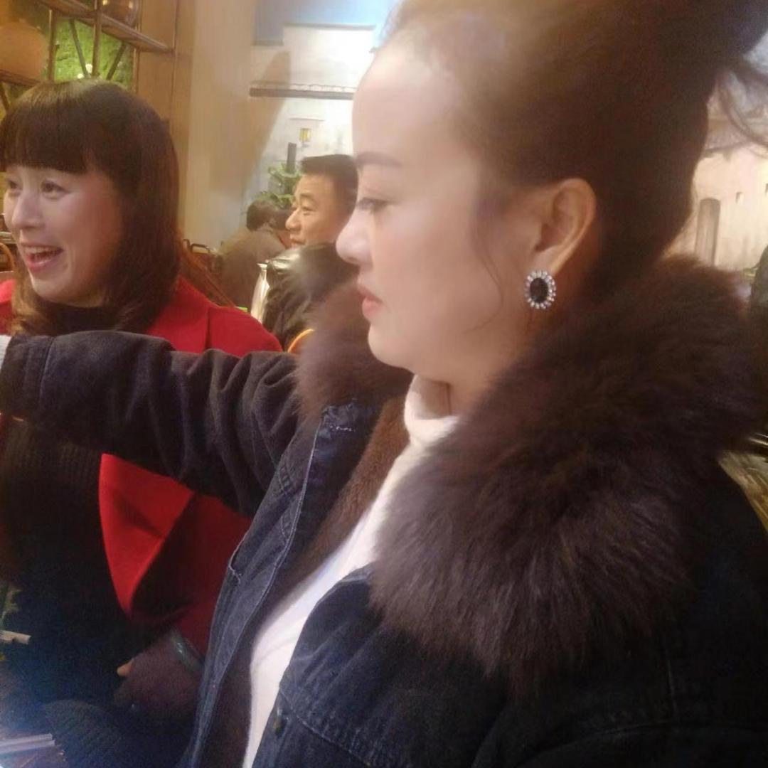 辉辉