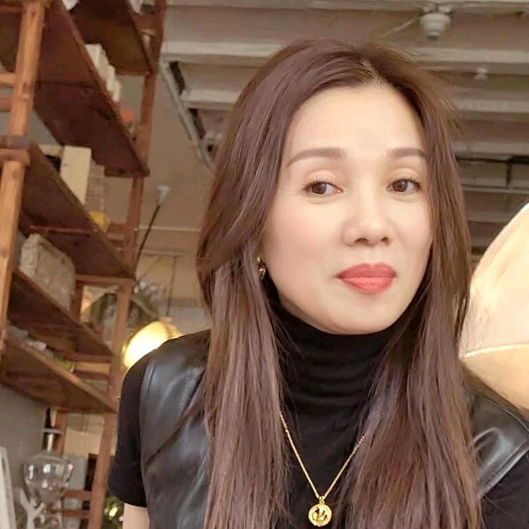 缘一半快乐一半清醒