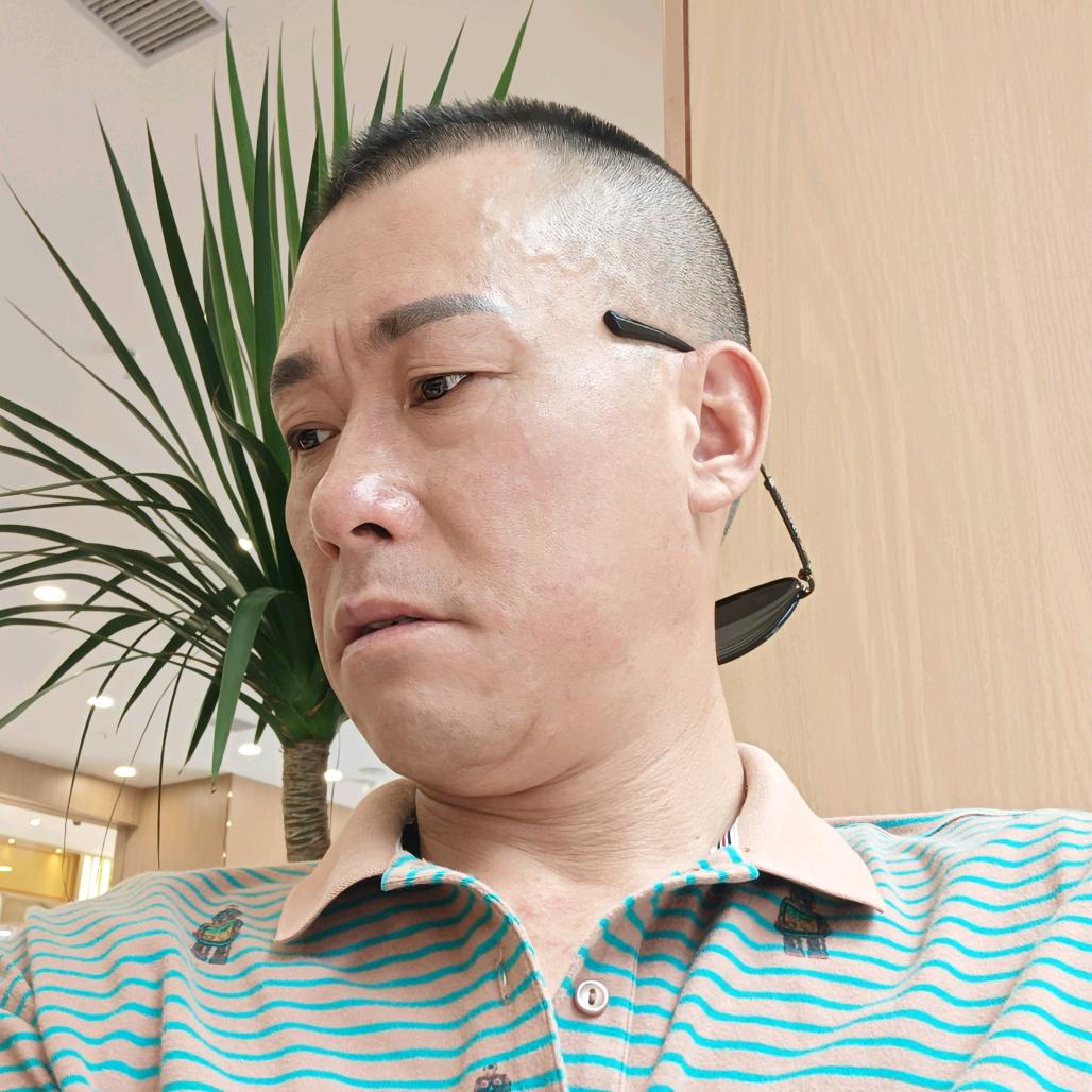 痞...子♪