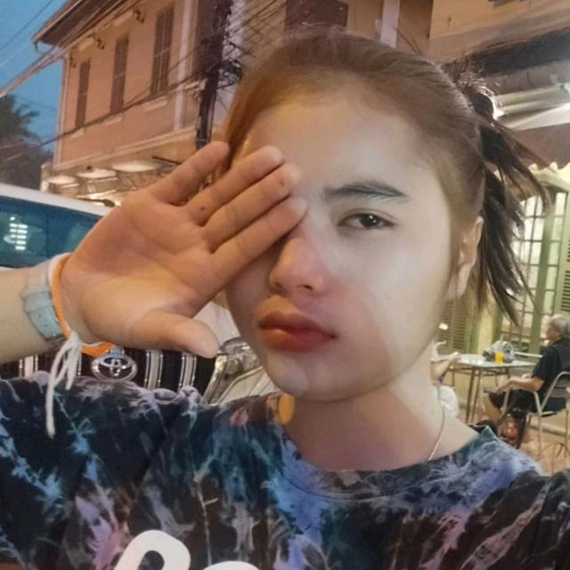 拉達 (.胖女孩.)