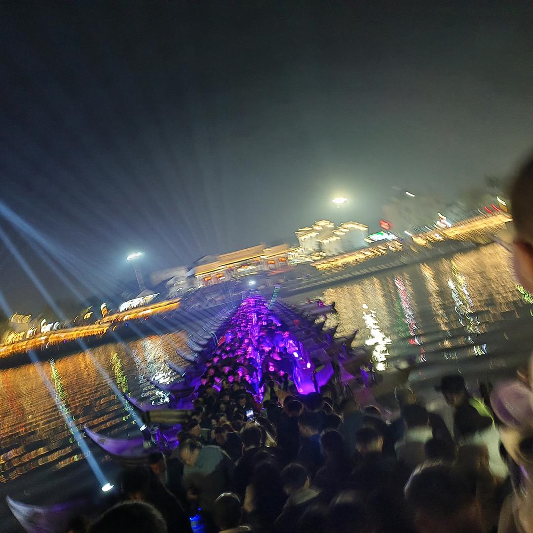 再见只是陌生人