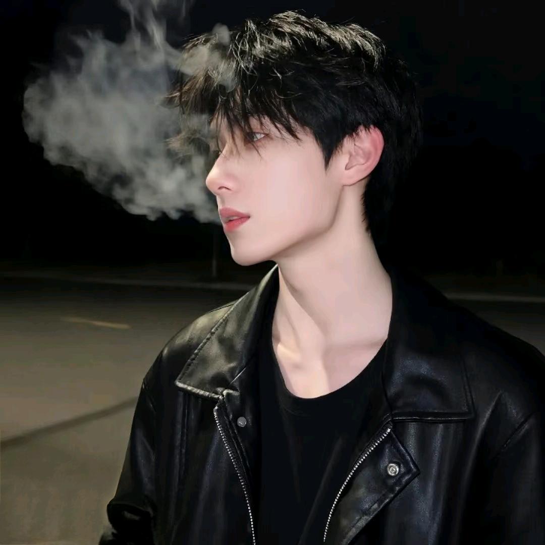 💫奕 宸 ☘︎ ݁˖꙳