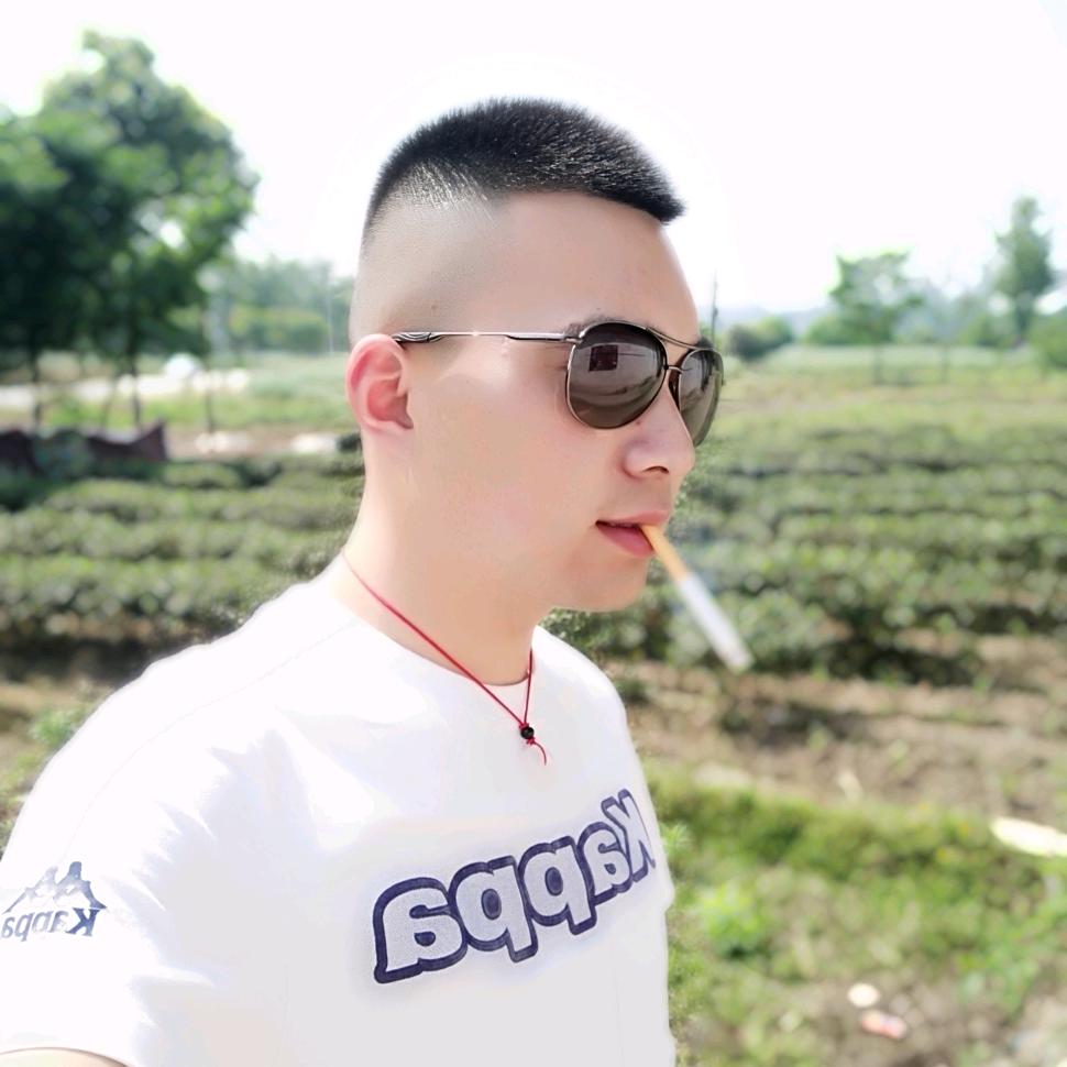 百变小王子😇