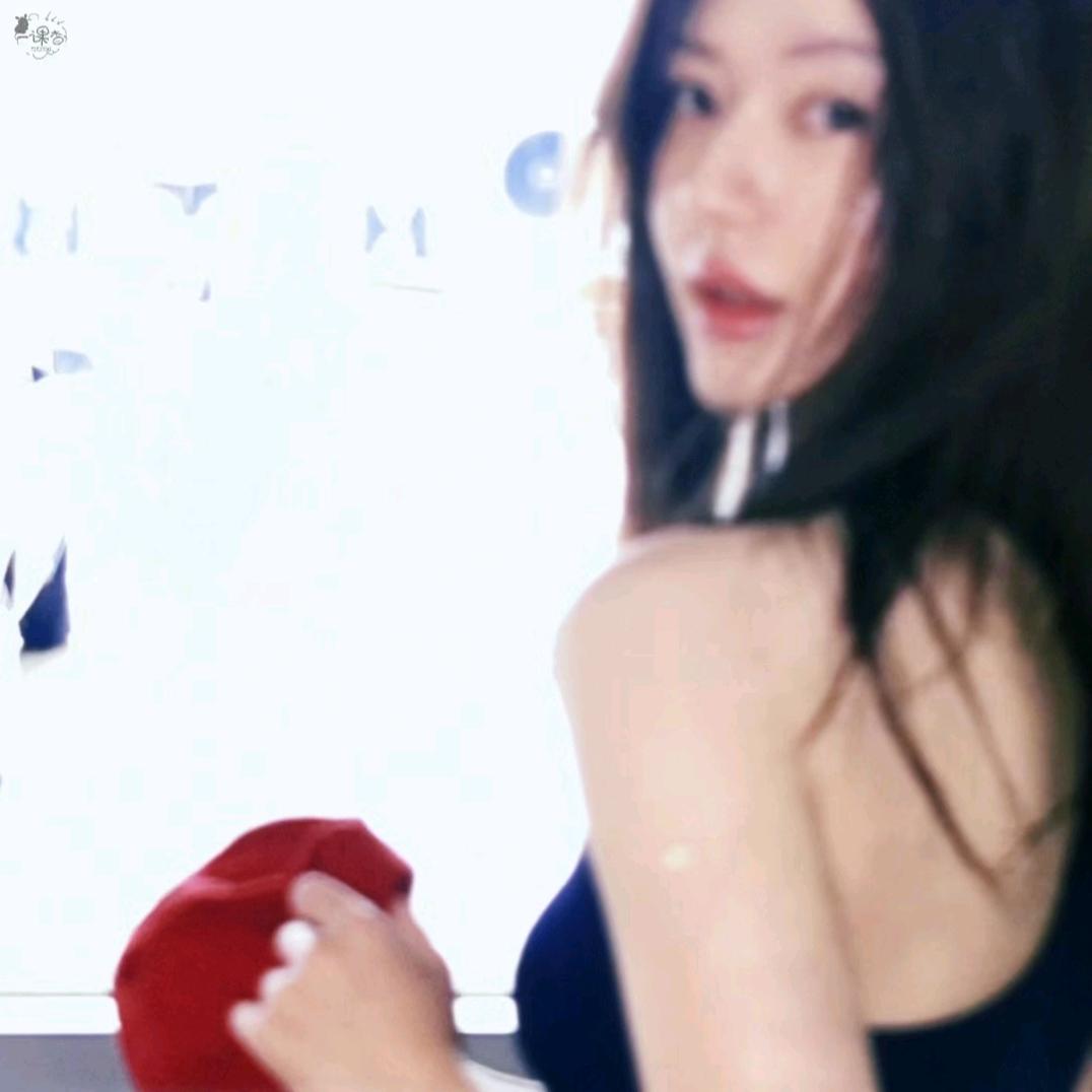 小岁⁵⁸⁷