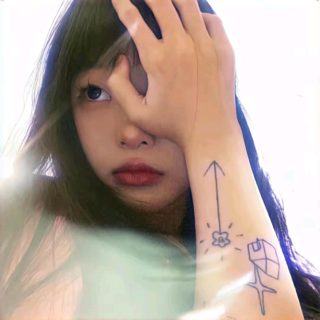 @越