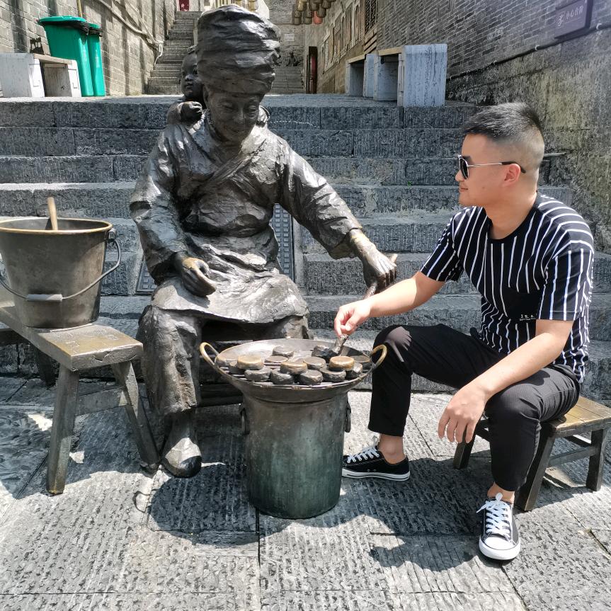 小卿哥