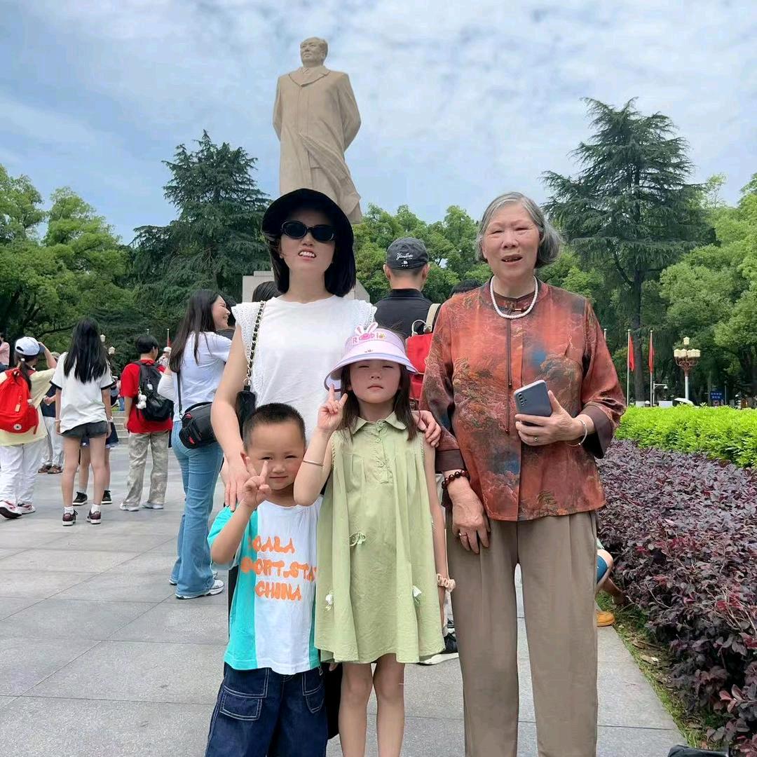 幸福  一家人吳