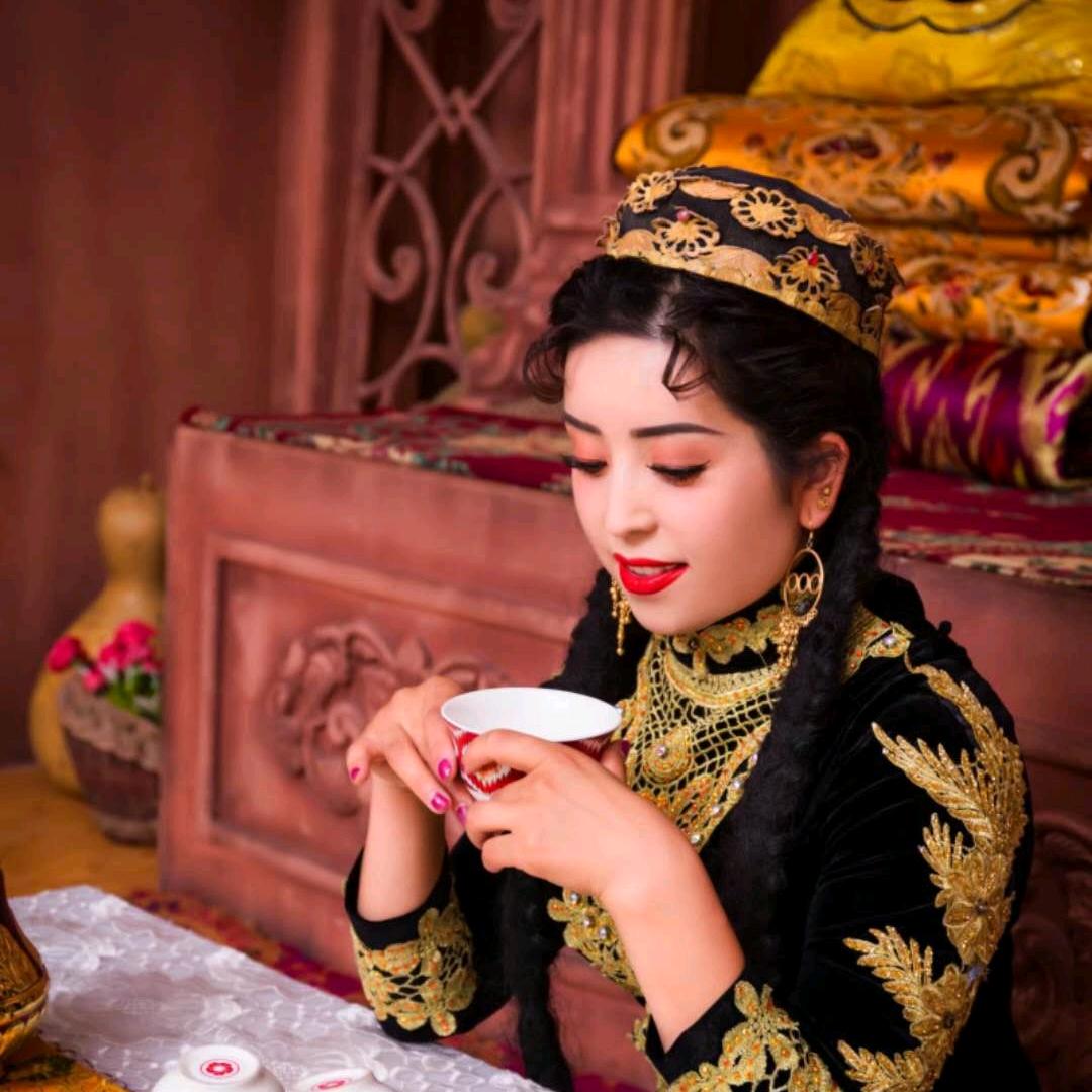 娜孜GUNQE