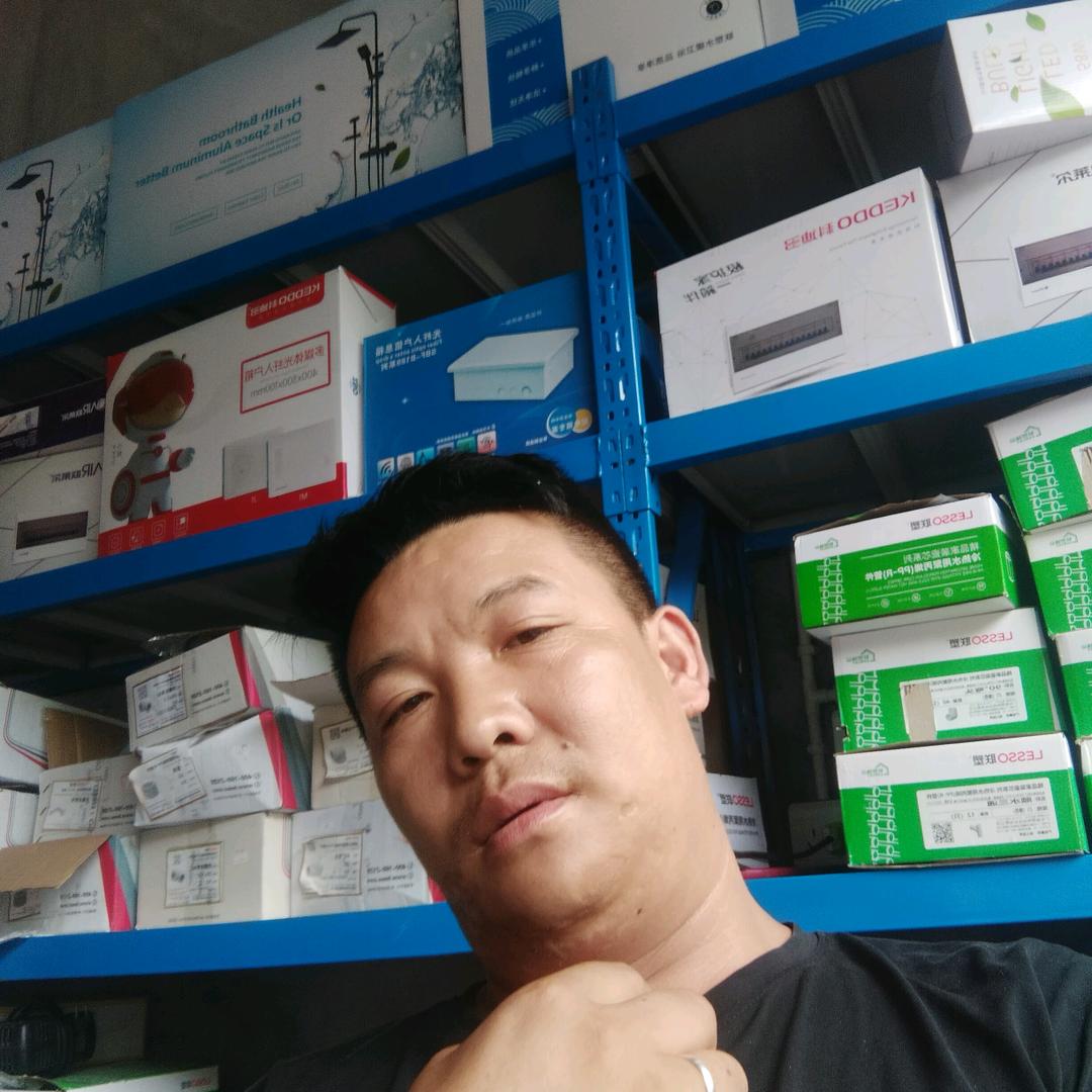 发哥联塑管道配送中心