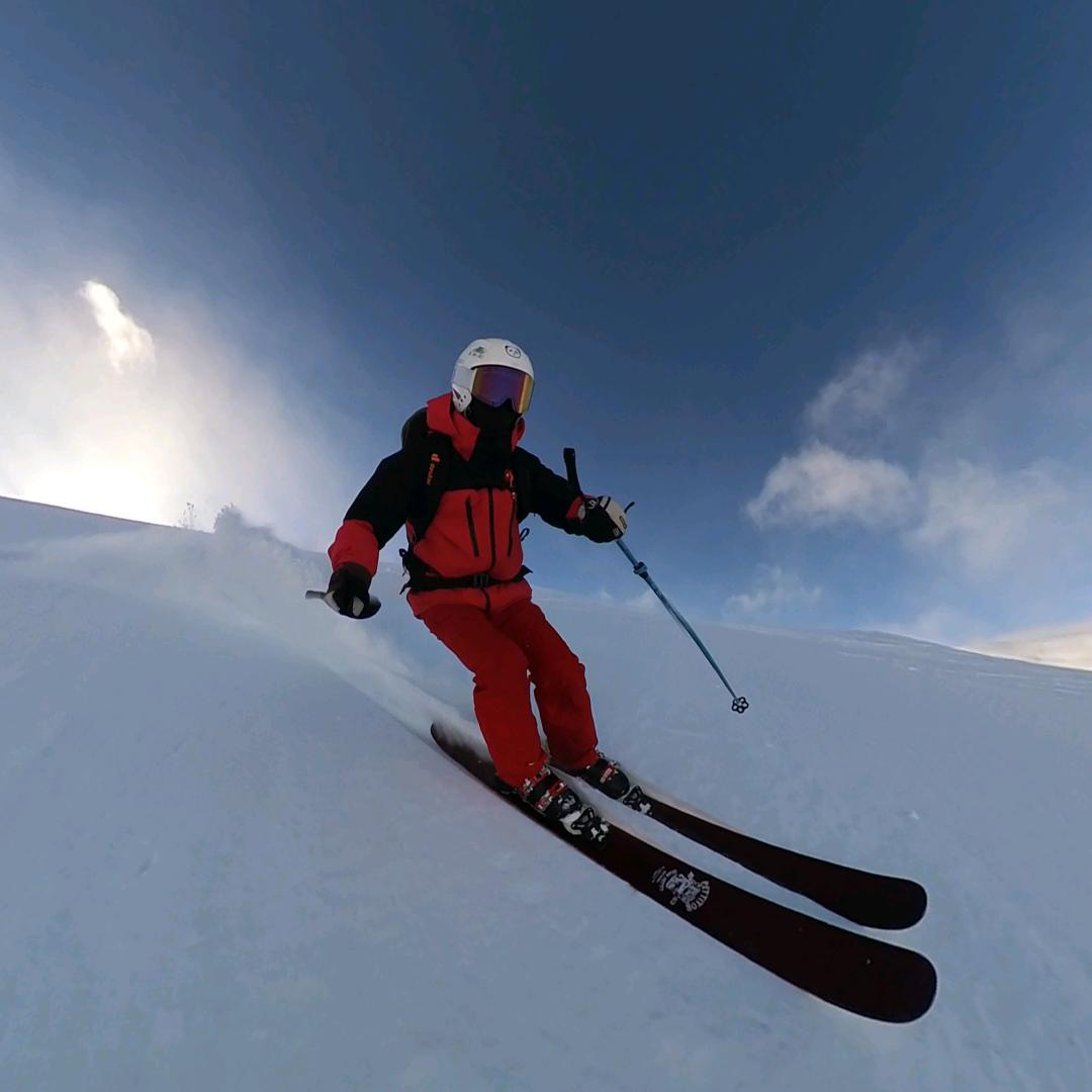 滑野雪的（疯子）