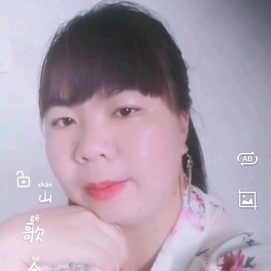 ：罗敏