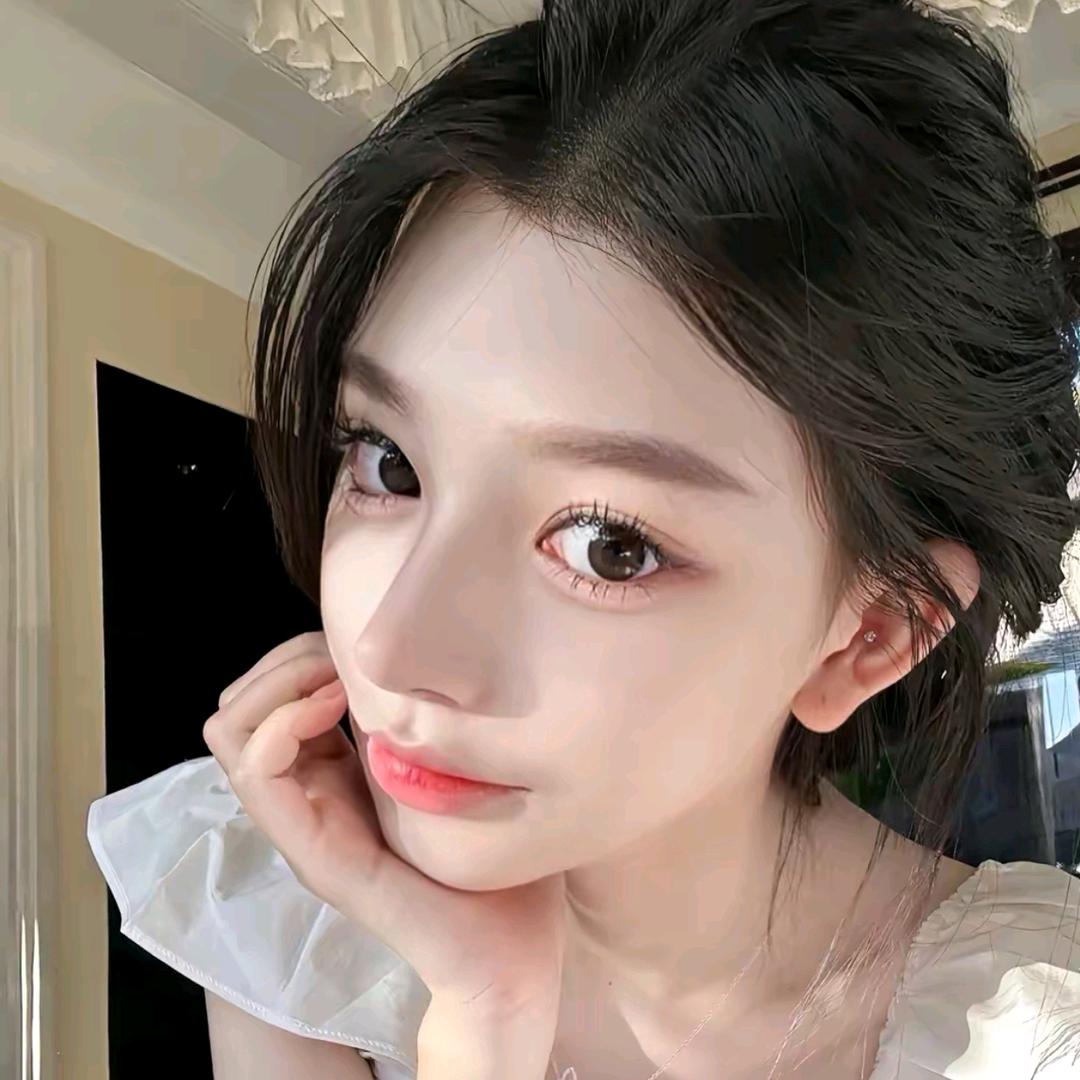 ally （美妆小屋）