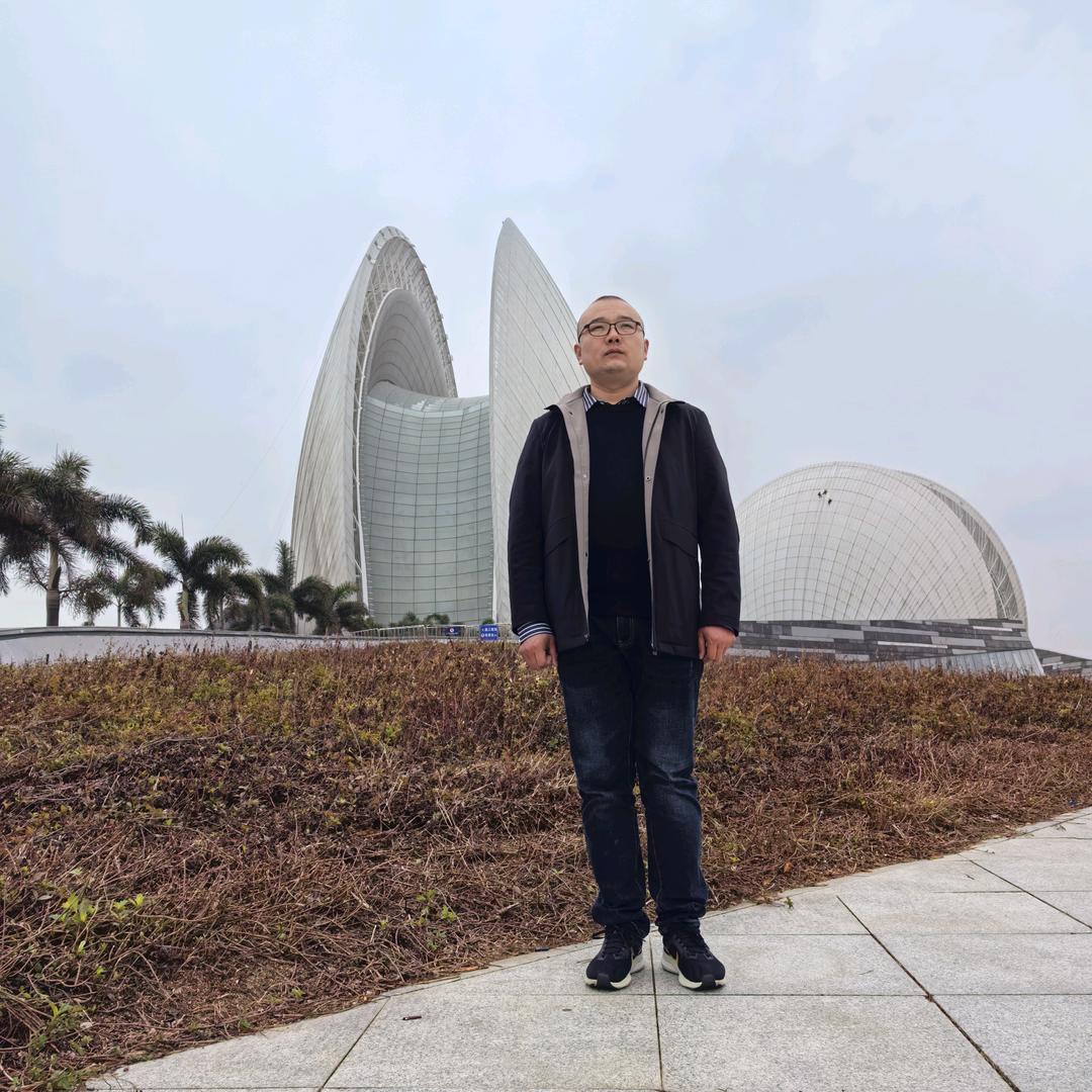策马走天涯。谦