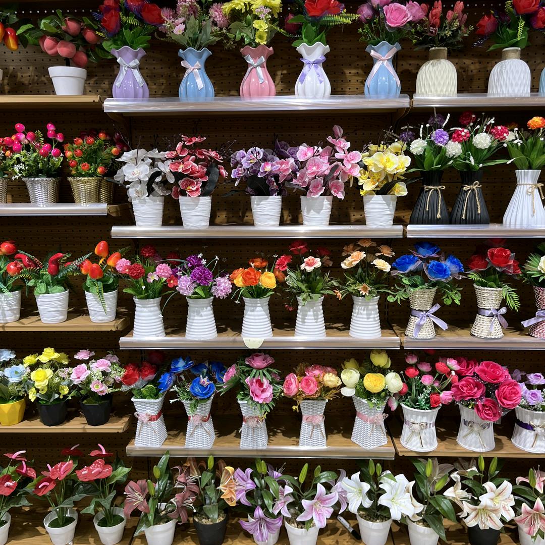 乡宁地摊小百货