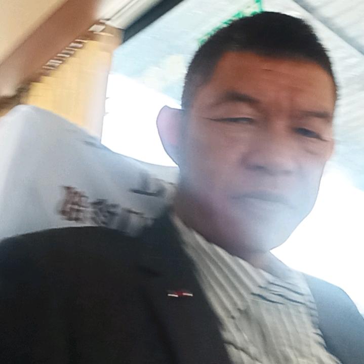 努力奋斗目标〈回族小哥〉