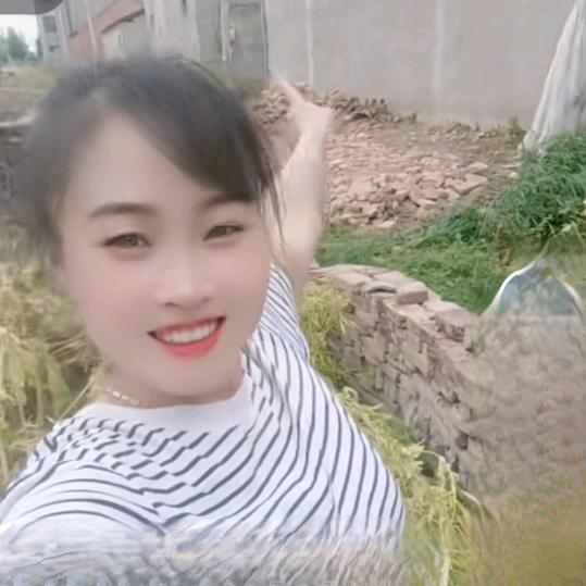 丽丽🌻🌻🌹🌹