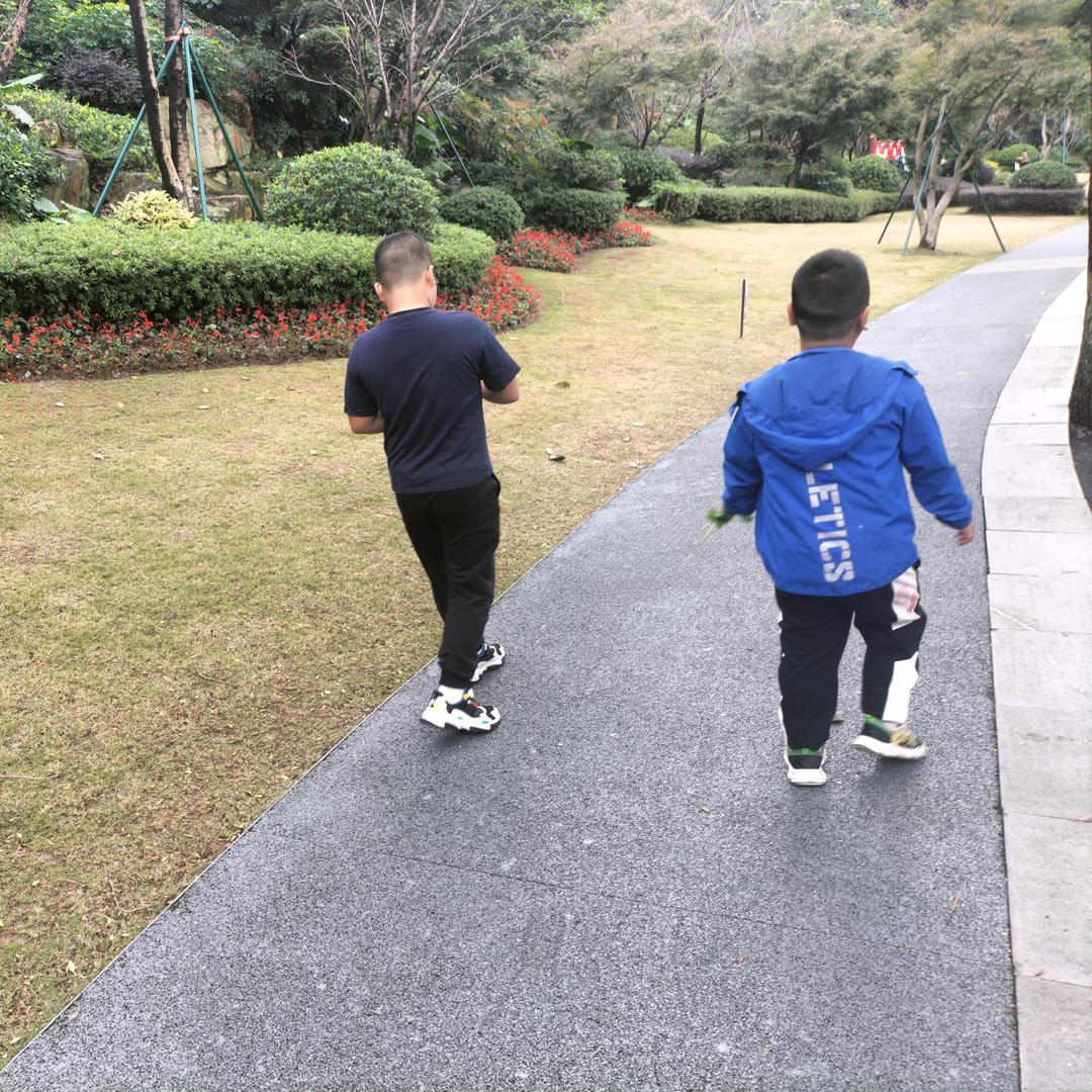 大城小灏
