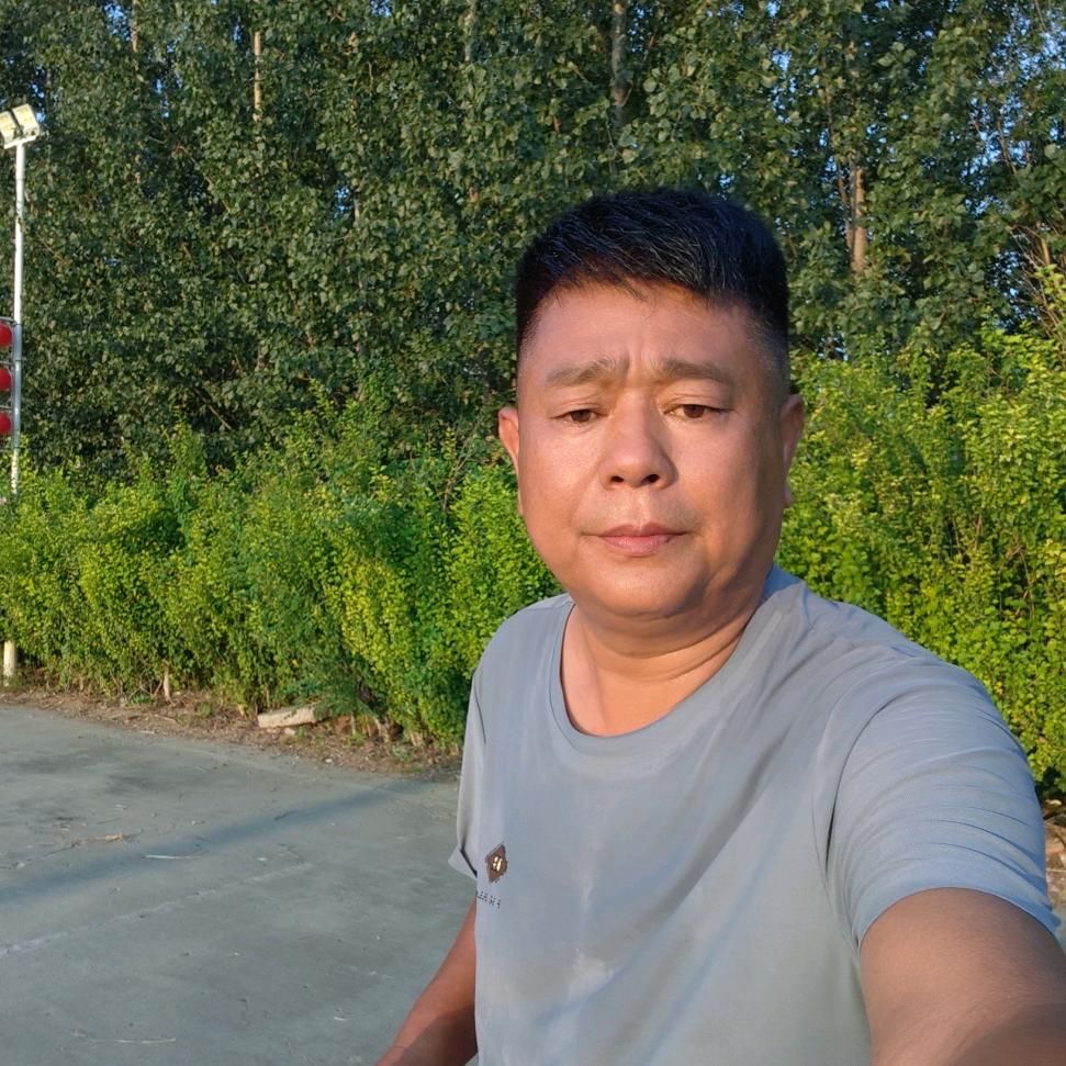 齐鲁黑麦村支书