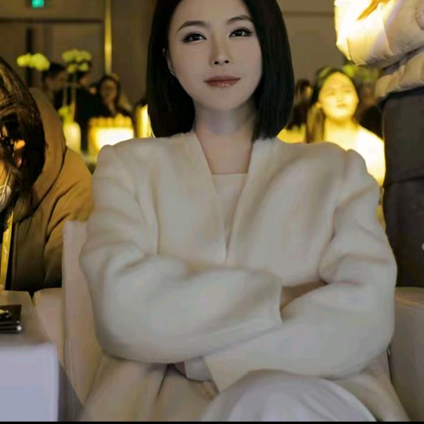 溶溶RONGRONG.轻奢女装