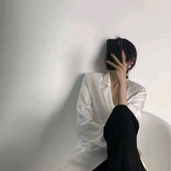 安琼.