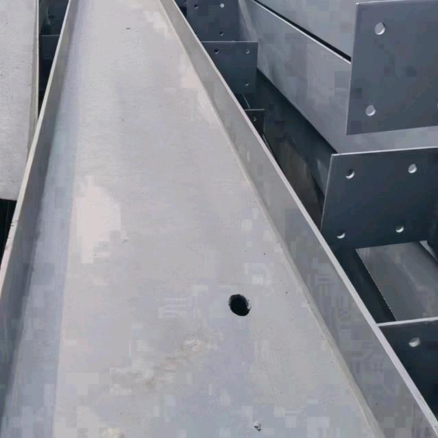 雷腾钢结构安装大包