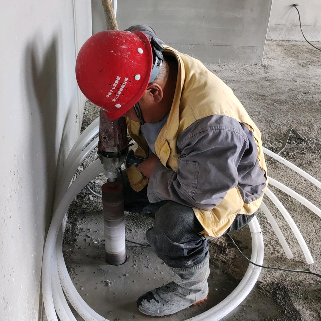 专业钻孔切墙开门洞钻过路孔收徒中