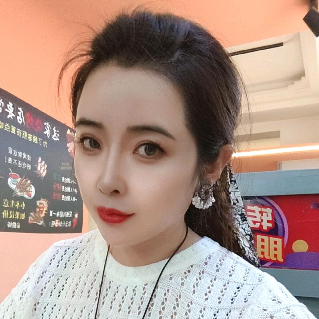 烤猪蹄的平姐